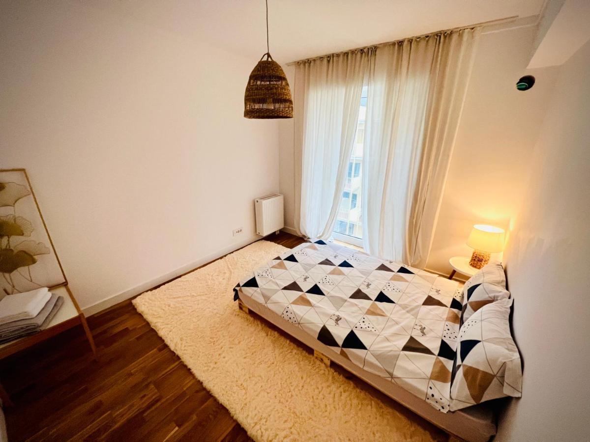 Exquisite - Two Bedroom Apartment Bucarest Exterior foto